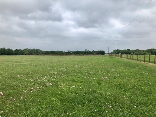 22 Fm 2546, El Campo, TX 77437