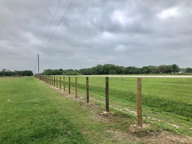 22 Fm 2546, El Campo, TX 77437