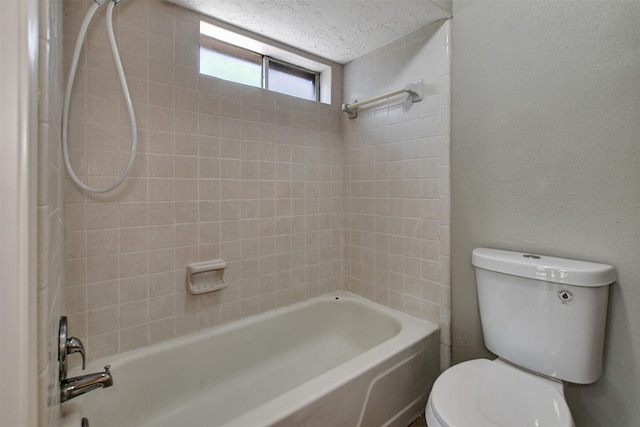 6902 Desert Rose Ln, Houston, TX 77086 - full bathroom featuring toilet and shower / bathtub combination