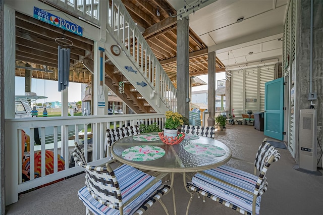 view of sunroom / solarium