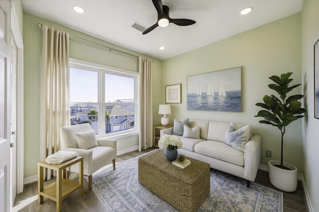 1322 Outrigger, Tiki Island, TX 77554