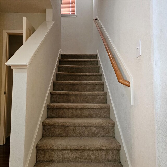 11727 Madison Oak St, Houston, TX 77038 - view of stairs