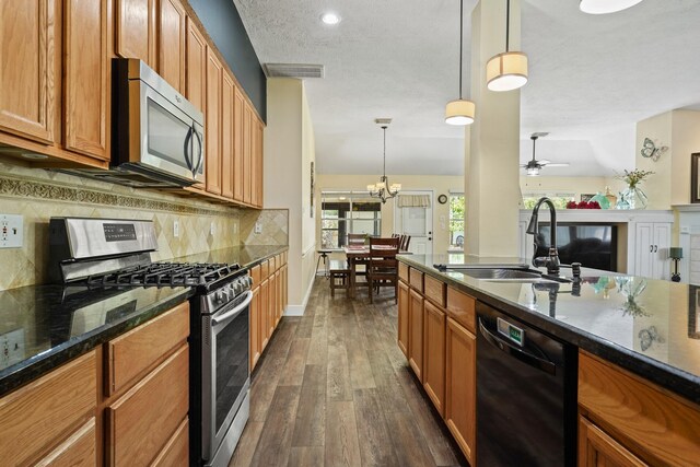 5102 Cherrywood Ct, League City, TX 77573 - photo 6