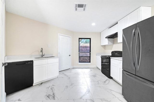 13723 Rocky Bluff Dr, Houston, TX 77085 - kitchen featuring black appliances, under cabinet range hood, light countertops, white cabinetry, and recessed lighting