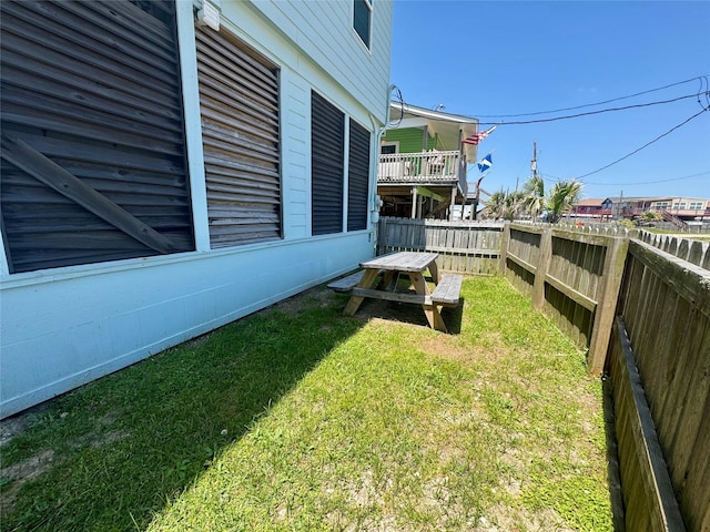 101 Saltgrass Ave, Surfside Beach, TX 77541 - view of yard featuring a fenced backyard