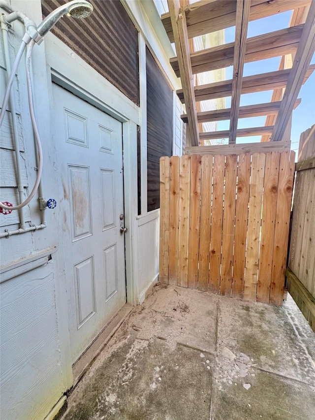 101 Saltgrass Ave, Surfside Beach, TX 77541 - view of property entrance