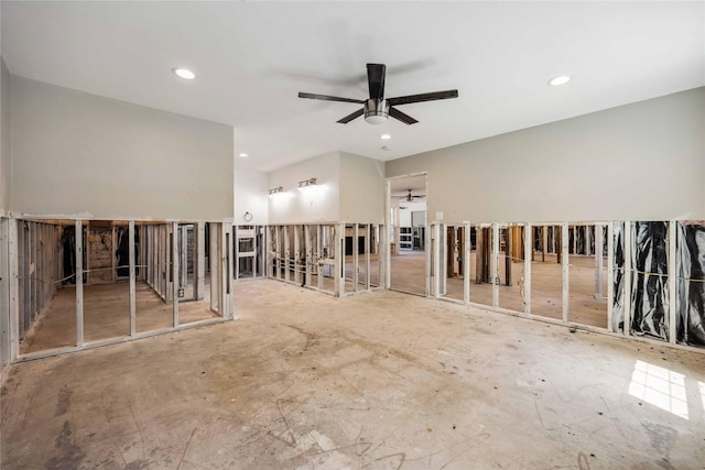 empty room featuring recessed lighting and a ceiling fan