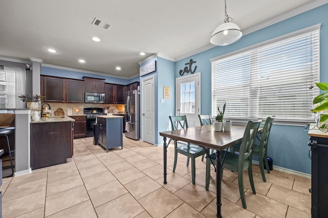 6857 Dogwood Cliff Ln, Dickinson, TX 77539 - dining room featuring crown molding, light tile patterned floors, visible vents, recessed lighting, and baseboards