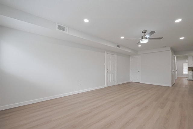 unfurnished living room featuring light wood-style floors, recessed lighting, visible vents, and a ceiling fan