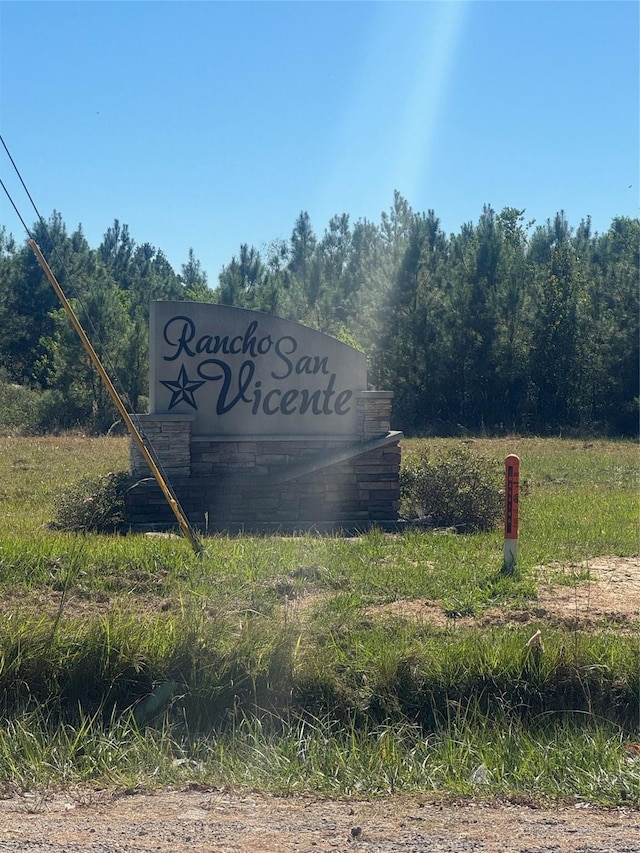 33 County Road 3414, Cleveland, TX 77327