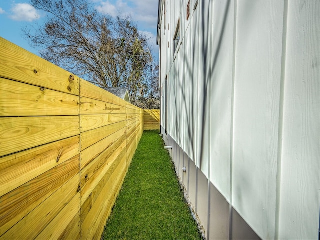 1420 Weiss St, Houston, TX 77009 - view of yard