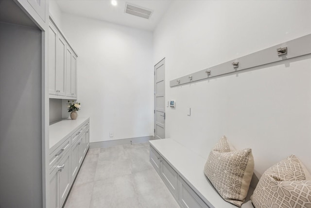 310 E Cowan Dr, Houston, TX 77007 - mudroom featuring visible vents