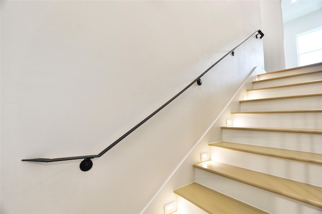 603 Neyland St, Houston, TX 77022 - view of stairway