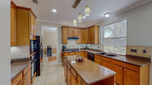 106 Plum Cir, Lake Jackson, TX 77566 - photo 3