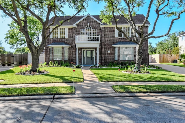 106 Plum Cir, Lake Jackson, TX 77566 - photo 1