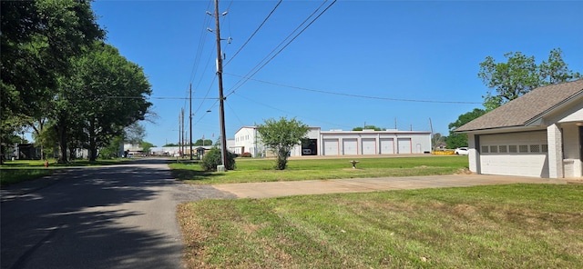 520 Walnut St, Waller, TX 77484 - view of street