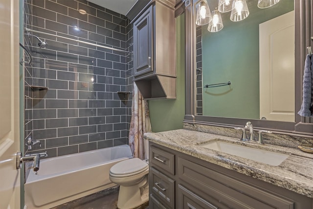 12122 Hawthorne Dr, Montgomery, TX 77356 - bathroom featuring vanity, shower / tub combo with curtain, and a chandelier