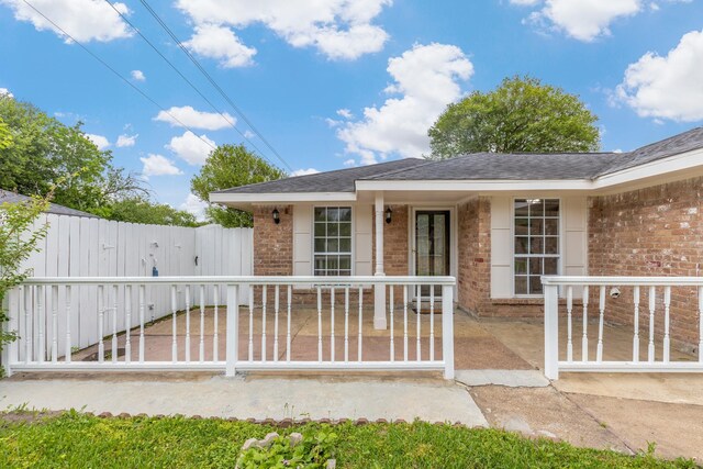 1035 Forestburg Dr, Houston, TX 77038 - photo 9