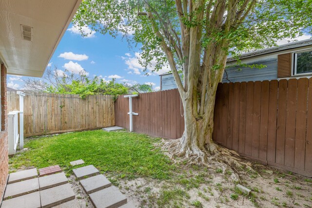 1035 Forestburg Dr, Houston, TX 77038 - photo 27