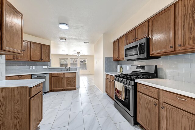 8027 Saffron Ln, Baytown, TX 77521 - photo 11