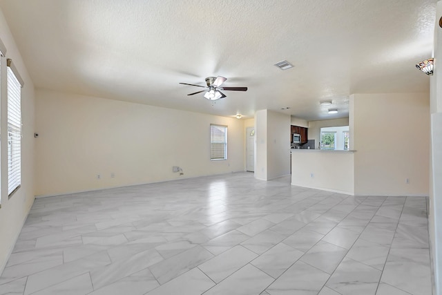 8027 Saffron Ln, Baytown, TX 77521 - photo 6