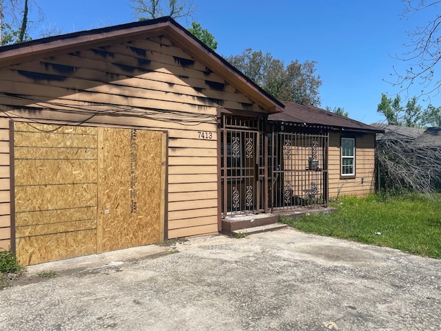 7413 W Knoll St, Houston, TX 77028 - view of outbuilding