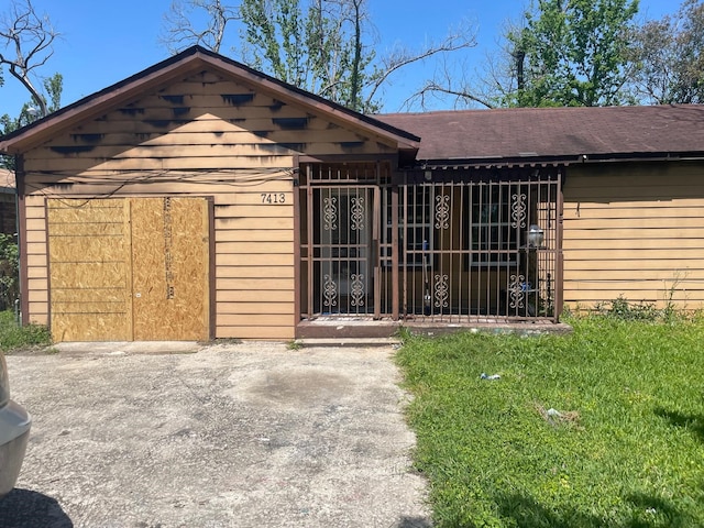 7413 W Knoll St, Houston, TX 77028 - view of ranch-style house