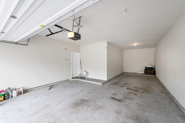 26818 Lindenwood Creek Ln, Katy, TX 77494 - garage featuring a garage door opener