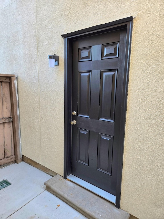 12325 Ridgeside Dr, Houston, TX 77072 - entrance to property with stucco siding