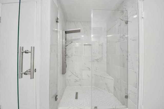 6430 Grandvale Dr, Houston, TX 77072 - full bath with a marble finish shower