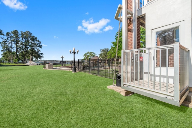 2906 Penninsula Pt, Montgomery, TX 77356 - view of yard