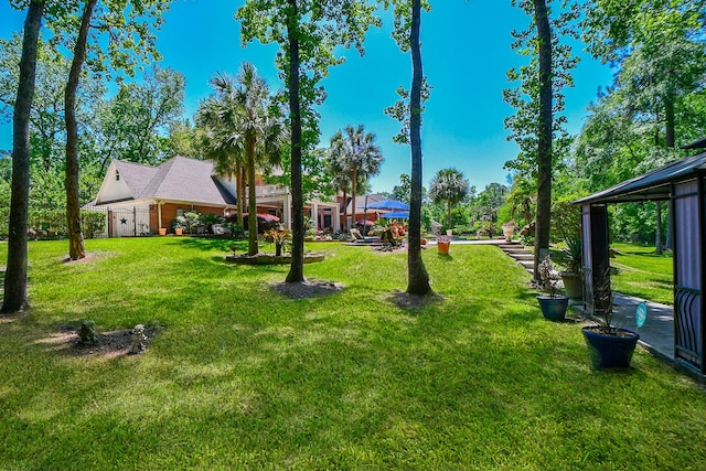 37703 Edgewater Dr, Pinehurst, TX 77362 - view of green lawn