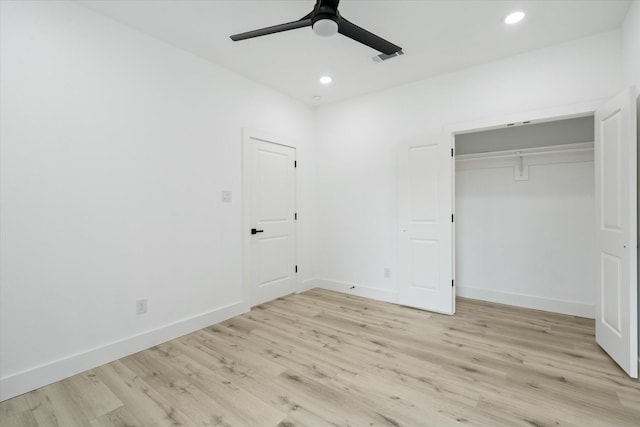 6319 Ivyknoll Dr, Houston, TX 77035 - unfurnished bedroom with light wood-style floors, recessed lighting, baseboards, and a ceiling fan