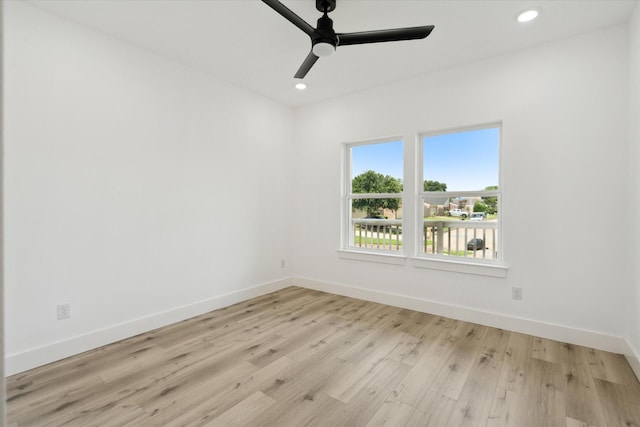 6319 Ivyknoll Dr, Houston, TX 77035 - unfurnished room with wood finished floors, baseboards, ceiling fan, and recessed lighting