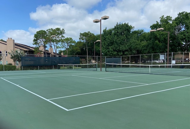 10555 Turtlewood Ct Unit 2102, Houston, TX 77072 - view of sport court with community basketball court and fence