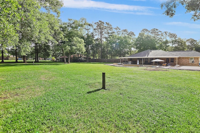 view of yard featuring fence