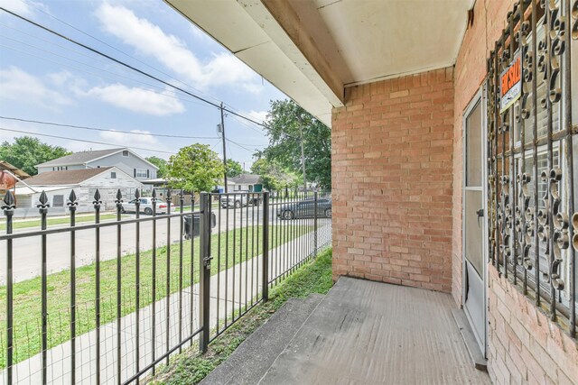 7846 Dayton St, Houston, TX 77012 - balcony featuring a residential view