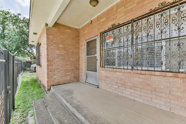 7846 Dayton St, Houston, TX 77012 - view of patio / terrace with fence