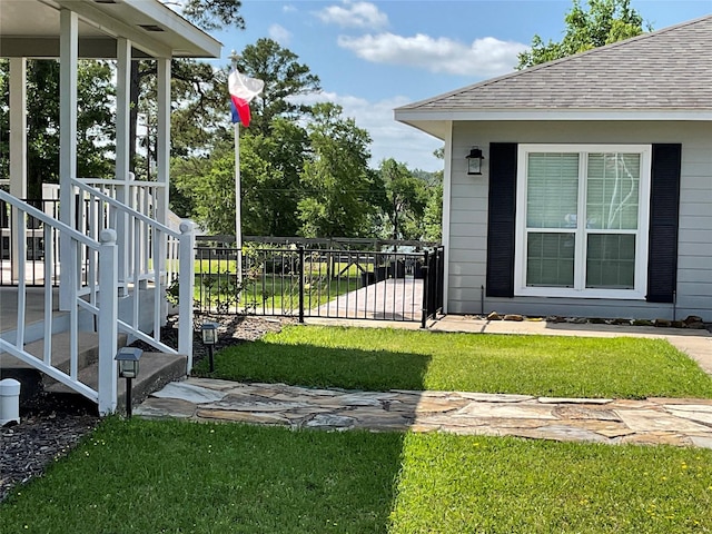 view of yard featuring fence