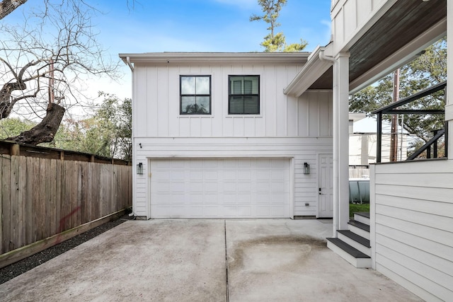 3714 Grennoch Ln, Houston, TX 77025 - garage with driveway