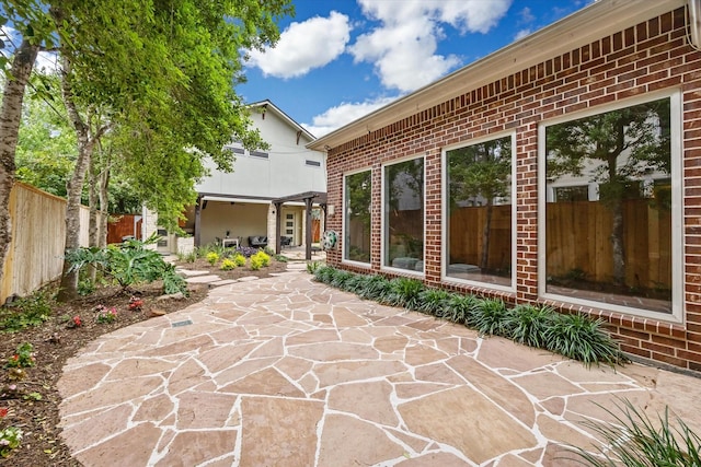 4404 Wendell St, Bellaire, TX 77401 - view of patio featuring fence