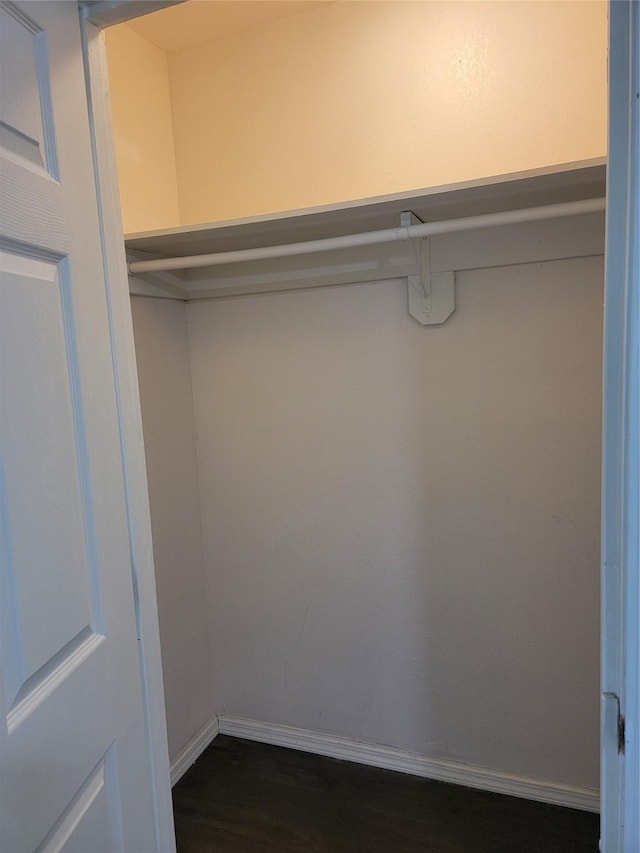 8424 Botany Ln, Houston, TX 77075 - view of closet