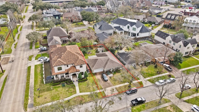 918 Wildwood Ln, Bellaire, TX 77401 - aerial view of residential area with property boundaries highlighted