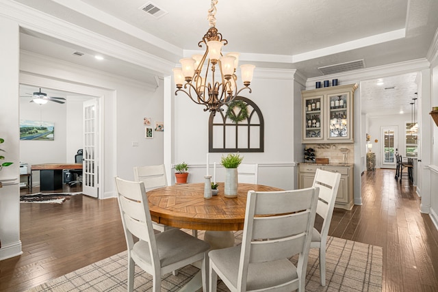 11710 Saporito Way, Richmond, TX 77406 - dining area featuring a chandelier, dark wood-type flooring, and visible vents