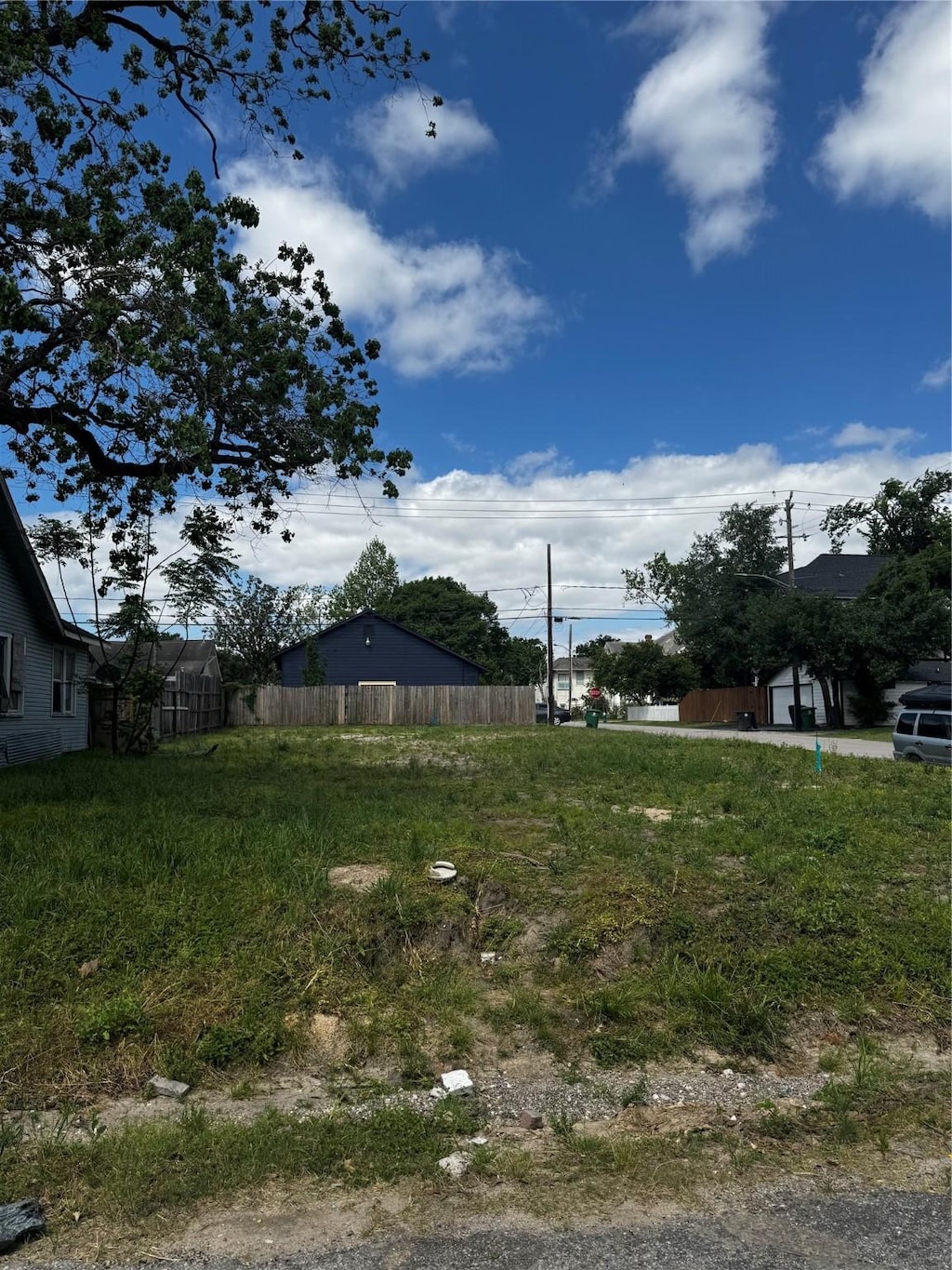 607 Melwood St, Houston, TX 77009