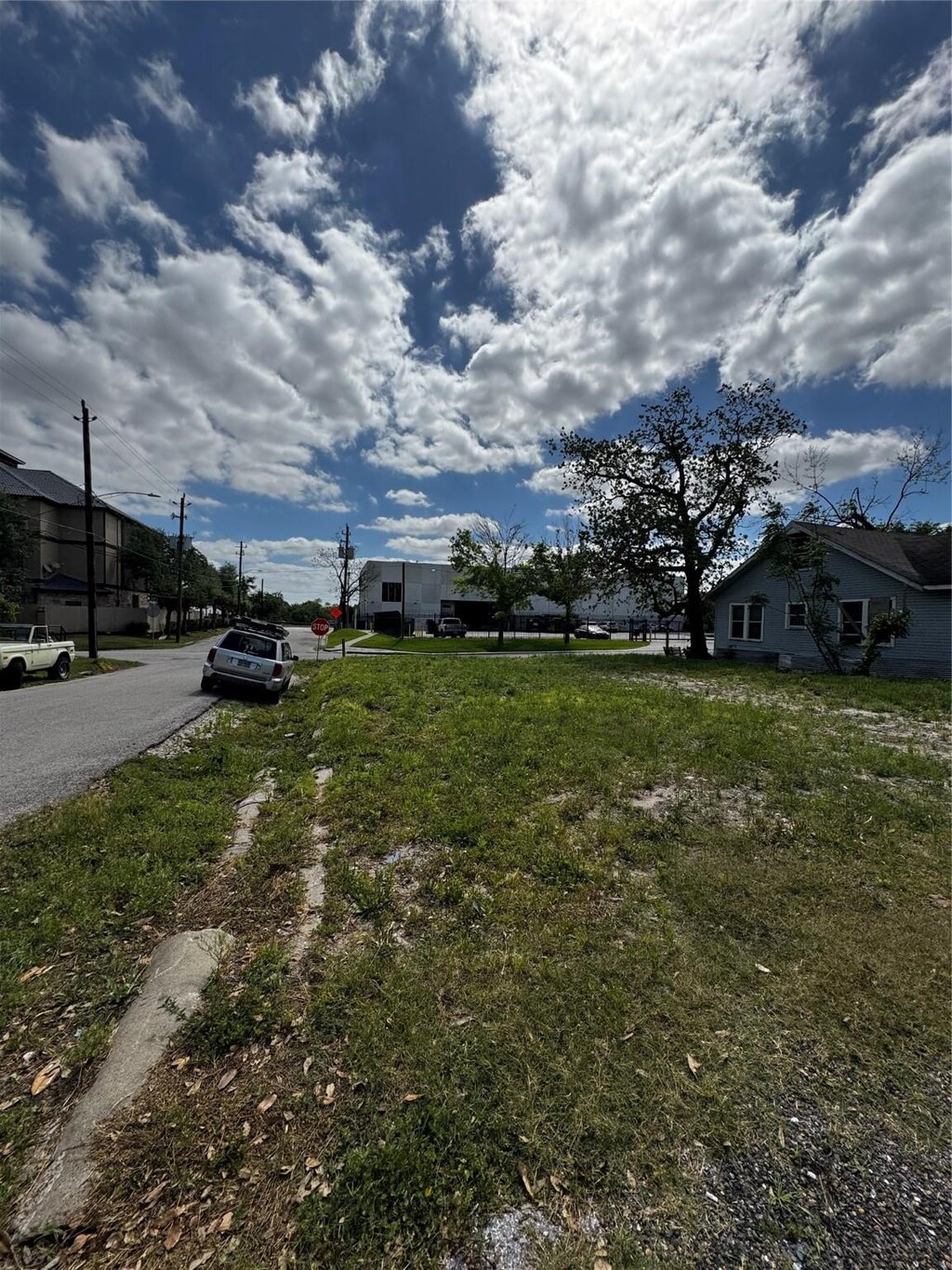 607 Melwood St, Houston, TX 77009