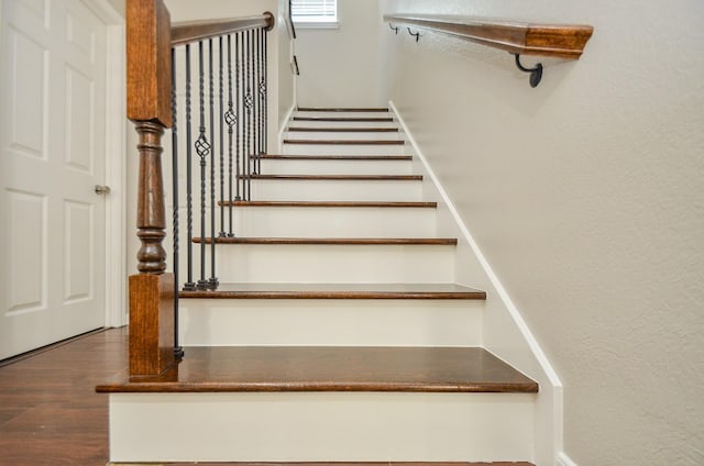 9518 Prairie Dale Ct, Houston, TX 77075 - stairs with wood finished floors