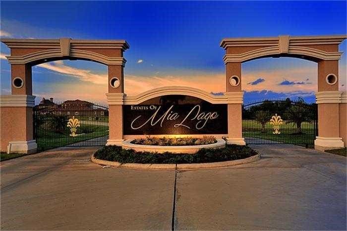 138 Mia Lago Dr, Montgomery, TX 77356 - photo 1