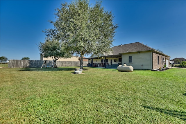 view of yard featuring fence