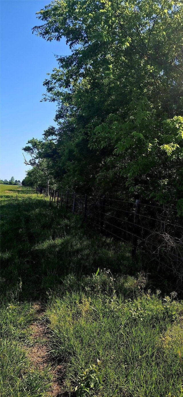 3448 Belton Ln, Anahuac, TX 77514